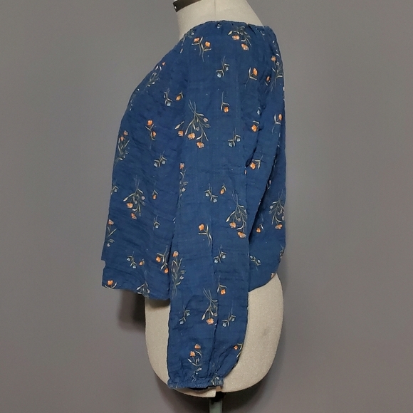 ANA A New Approach Blue Peasant Shirt Womens Size L Floral Puffy Sleeves Cropped - Picture 2 of 5